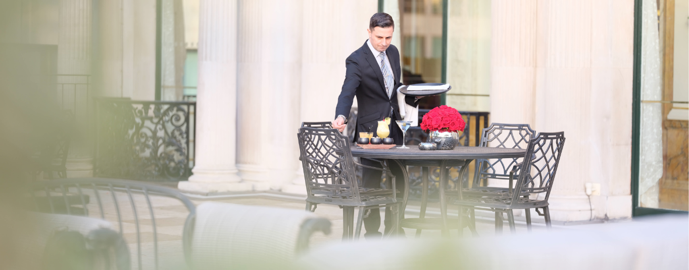 Les Ambassadeurs' Service