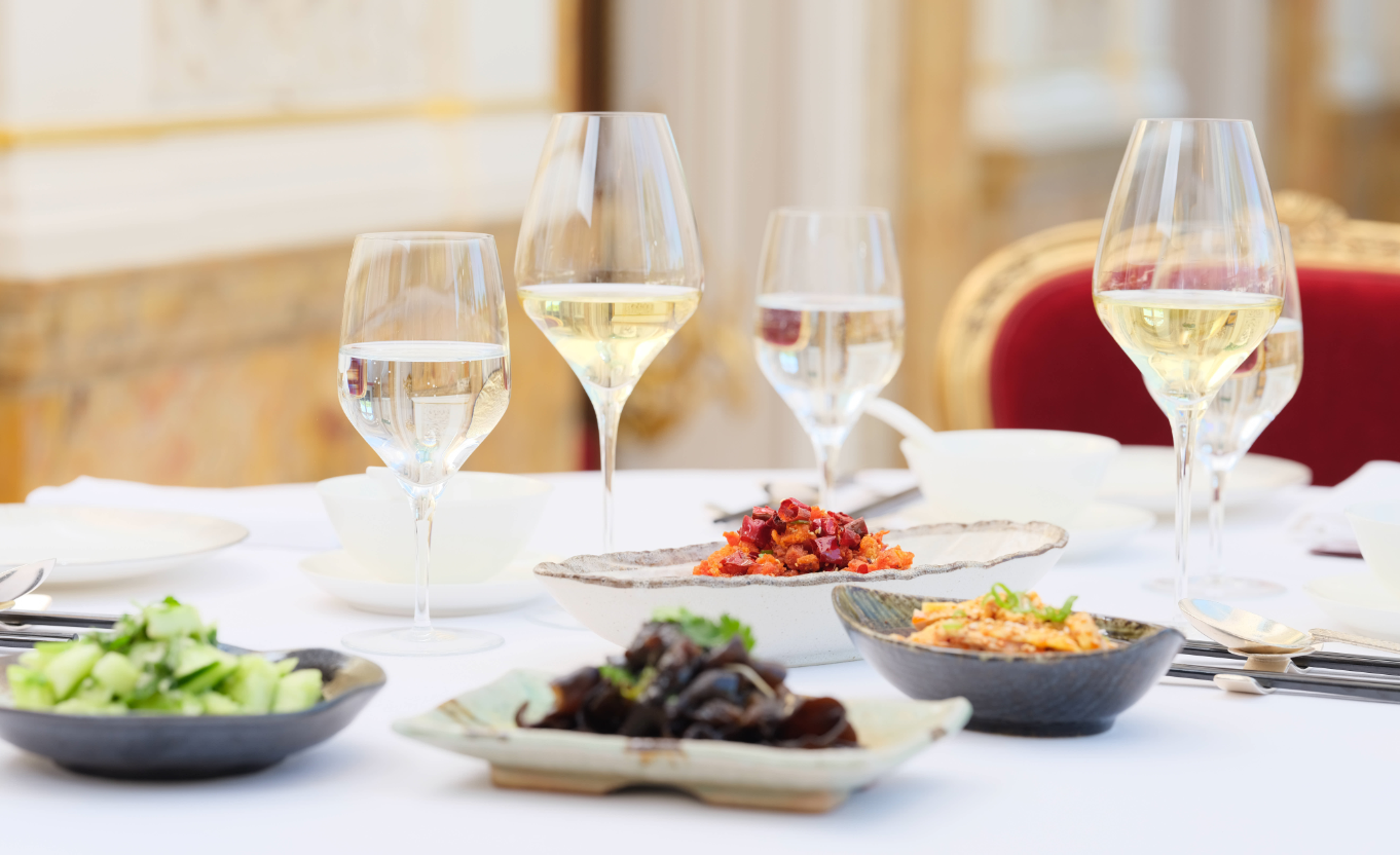 Elegant restaurant dining experience at Les Ambassadeurs Club in Mayfair