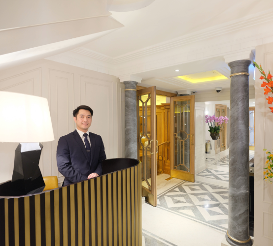 Elegant restaurant reception area at Les Ambassadeurs Club in Mayfair