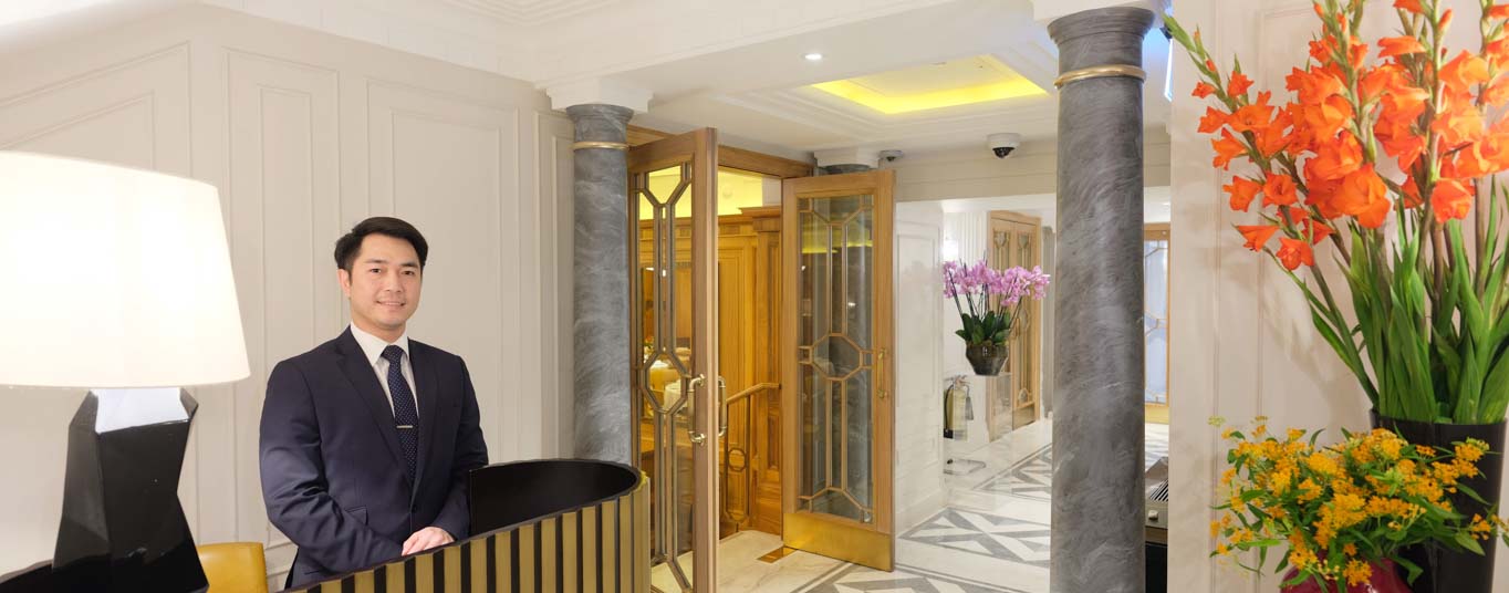Reservations - Les Ambassadeurs