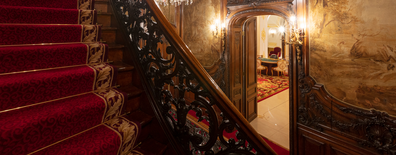 The Club - History - Les Ambassadeurs